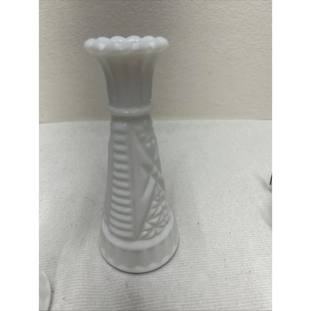 2 Vintage White Milk Glass Stars and Bars Flower Bud Vase 6